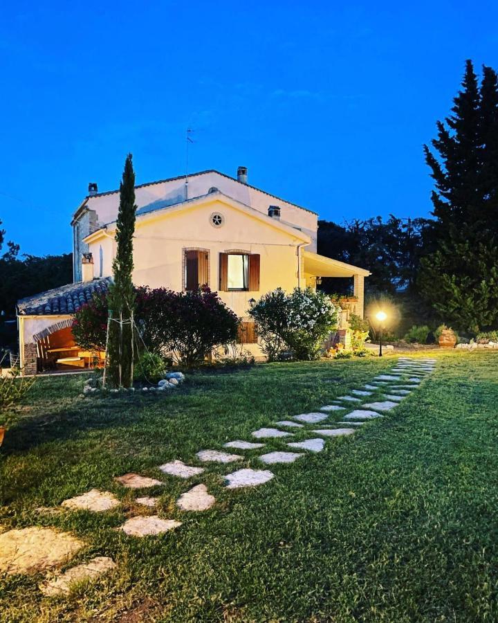 Bed and Breakfast Casale La Civetta à Larino Extérieur photo